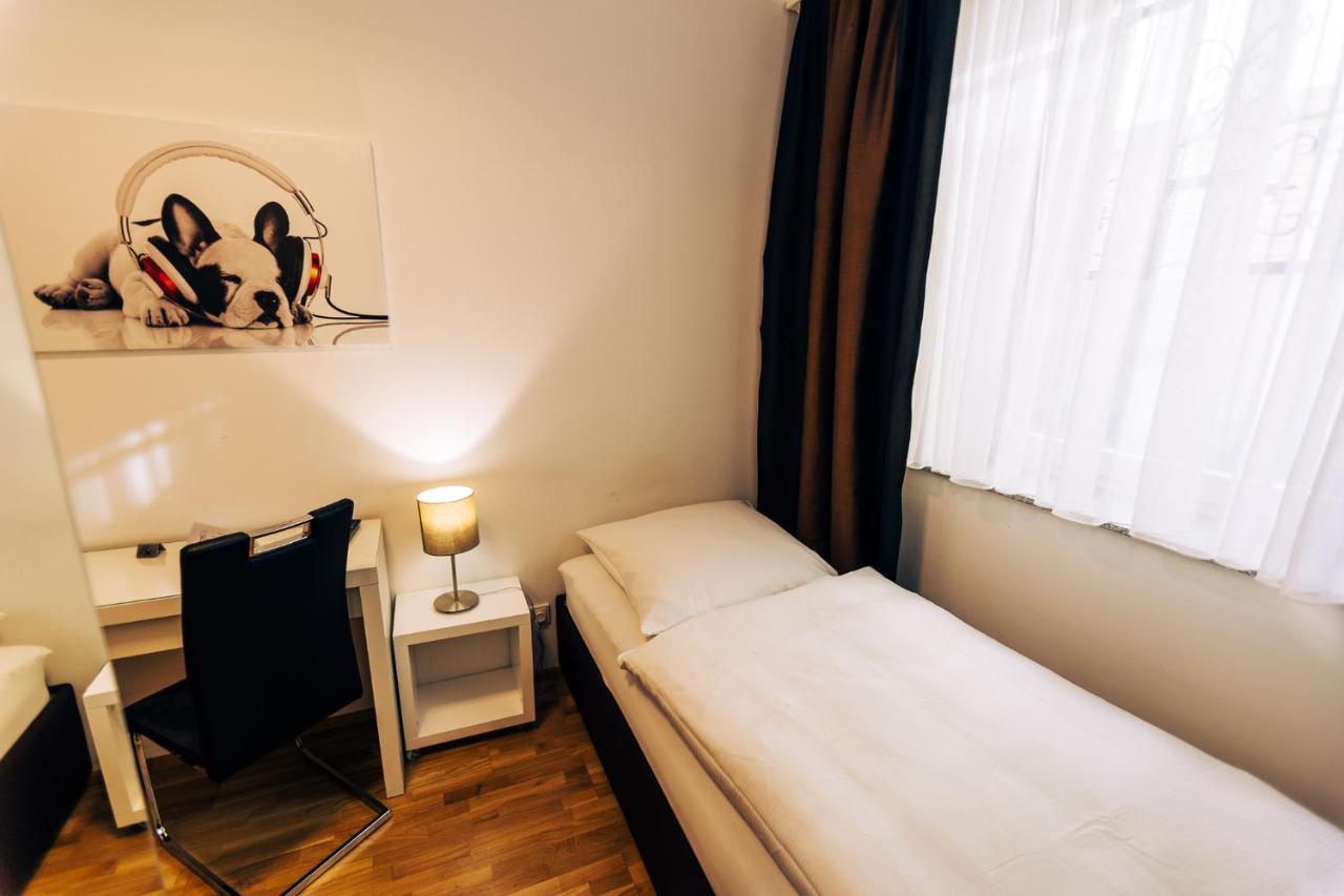 Hotel Restaurant Zagreb Kolín nad Rýnem Exteriér fotografie