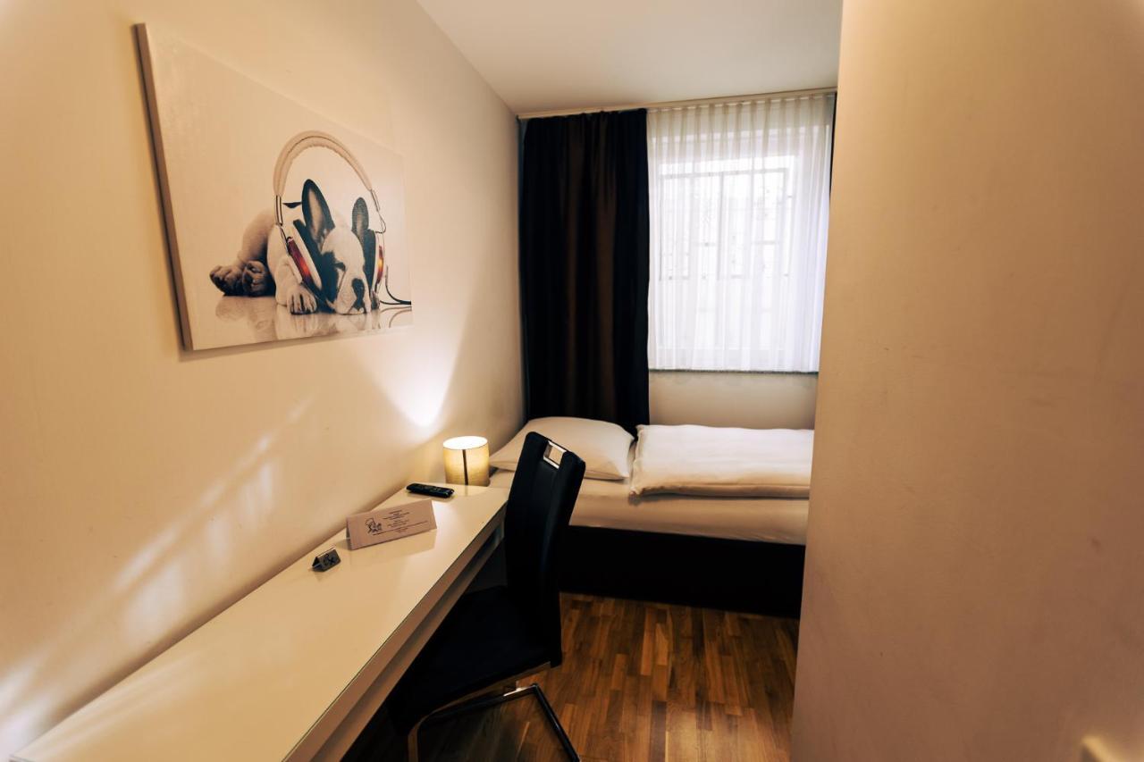 Hotel Restaurant Zagreb Kolín nad Rýnem Exteriér fotografie